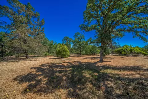 382 Woodhill Dr, Redding, CA 96003 photo 51