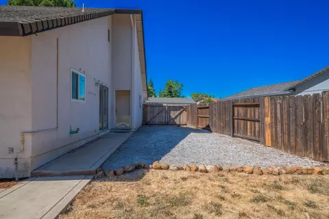 382 Woodhill Dr, Redding, CA 96003 photo 35