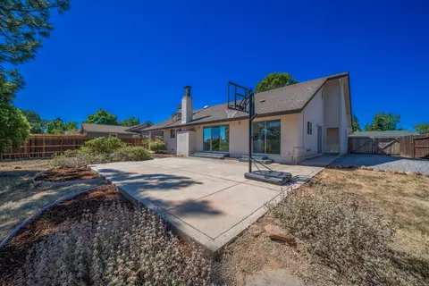 382 Woodhill Dr, Redding, CA 96003 photo 48