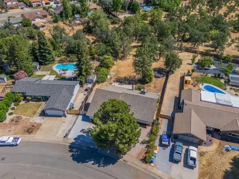 382 Woodhill Dr, Redding, CA 96003 photo 27