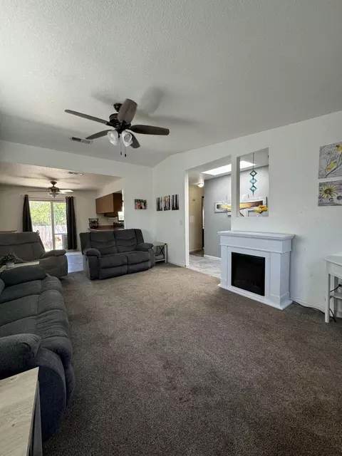 832 Monarch Ct, Redding, CA 96003 photo 7