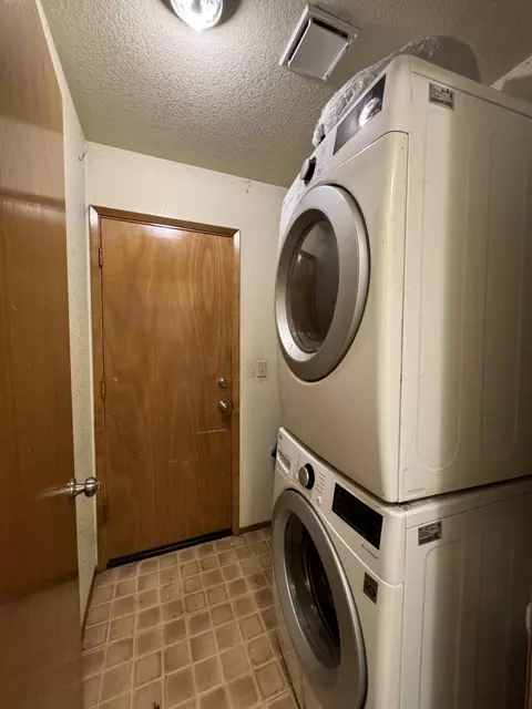 832 Monarch Ct, Redding, CA 96003 photo 29