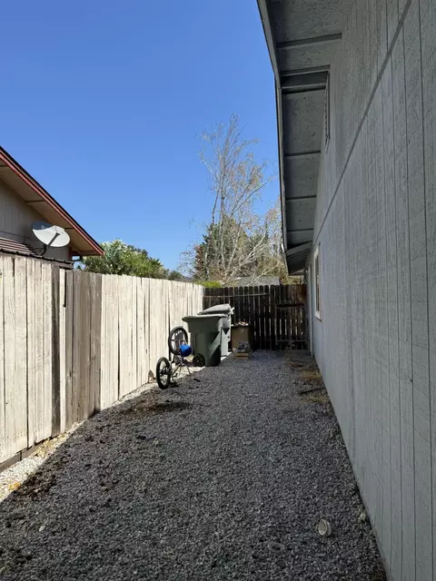 832 Monarch Ct, Redding, CA 96003 photo 32