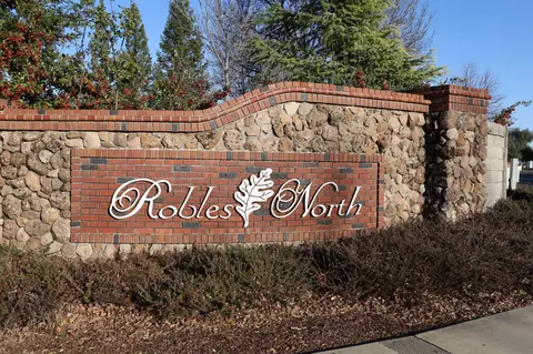 7620 Robles Dr, Redding, CA 96002 photo 1