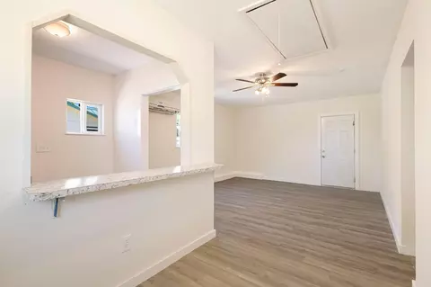 Living - 7906 Churn Crk, Redding, CA 96002 photo 11 of 11