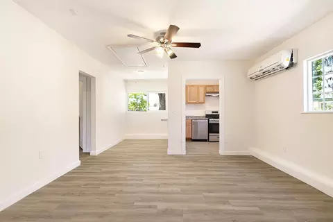 Living - 7906 Churn Crk, Redding, CA 96002 photo 9 of 11