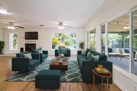 Living - 7906 Churn Crk, Redding, CA 96002 photo 2 of 11
