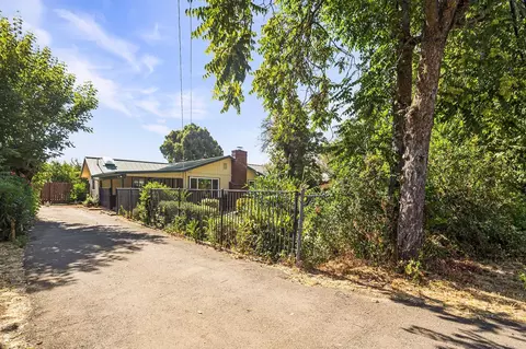 Exterior - 7906 Churn Crk, Redding, CA 96002 photo 3 of 17