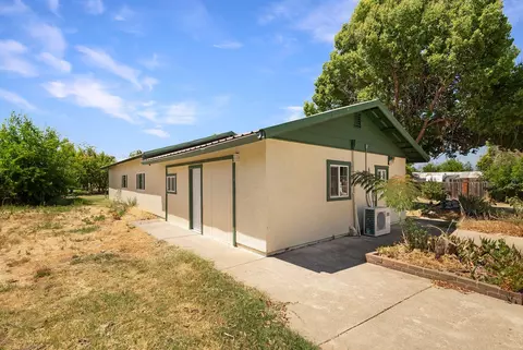 Exterior - 7906 Churn Crk, Redding, CA 96002 photo 17 of 17