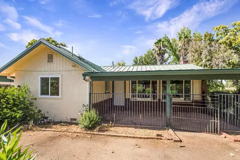 7906 Churn Crk, Redding, CA 96002