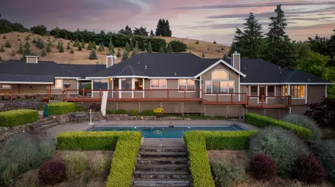 4424 Summit View Ranch Rd, Santa Rosa, CA 95404