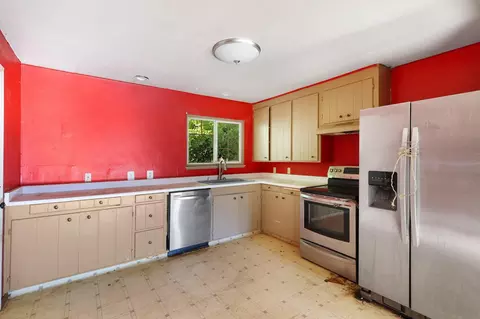 Kitchen - 2870 Reservoir Ln, Redding, CA 96002 photo 1 of 2