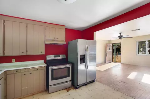 Kitchen - 2870 Reservoir Ln, Redding, CA 96002 photo 2 of 2