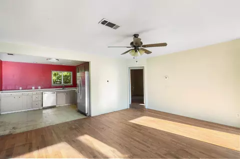 Living - 2870 Reservoir Ln, Redding, CA 96002 photo 1 of 2