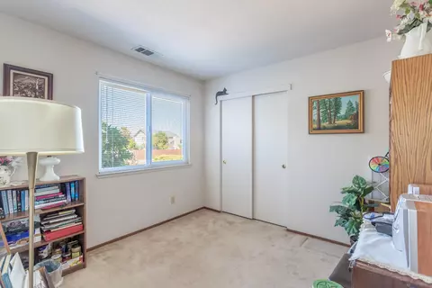 Bedroom - 543 Alamine Dr, Redding, CA 96003 photo 2 of 3