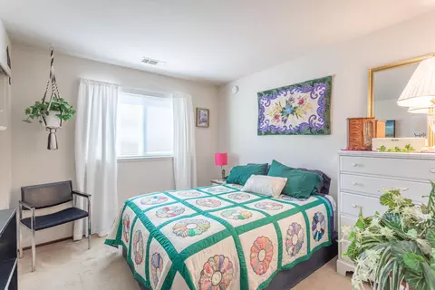 Bedroom - 543 Alamine Dr, Redding, CA 96003 photo 1 of 3