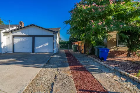 5916 Sierra Dr, Redding, CA 96003 photo 5
