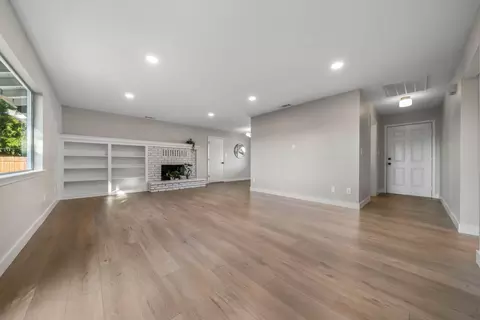 5916 Sierra Dr, Redding, CA 96003 photo 8