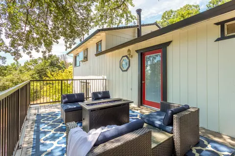 Exterior - 2206 Corral Ct, Redding, CA 96002 photo 3 of 13
