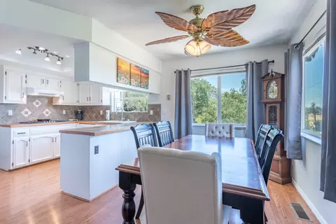 Dining - 2206 Corral Ct, Redding, CA 96002 photo 1 of 2