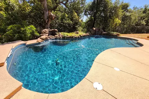 Exterior - 2206 Corral Ct, Redding, CA 96002 photo 2 of 13