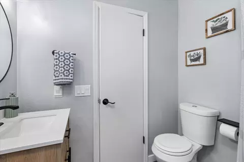 8753 Glendive Ln, Redding, CA 96001 photo 32