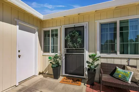 4130 Bradley Dr, Redding, CA 96003