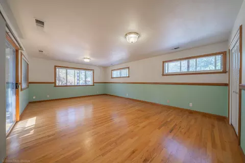Living - 3270 Inverness St, Redding, CA 96002 photo 11 of 14