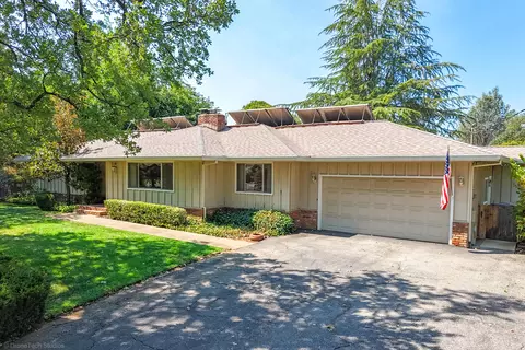 Exterior - 3270 Inverness St, Redding, CA 96002 photo 2 of 32