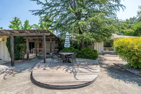 Exterior - 3270 Inverness St, Redding, CA 96002 photo 12 of 32