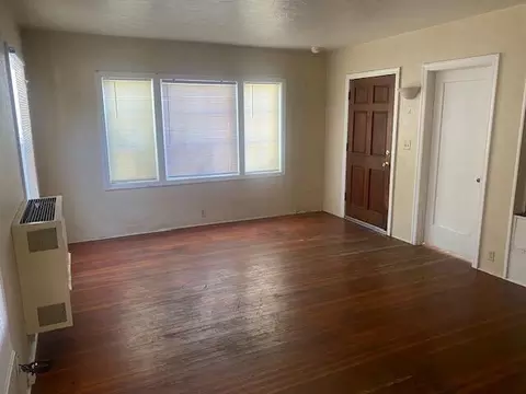 Living - 847 State St, Redding, CA 96001 photo 2 of 3
