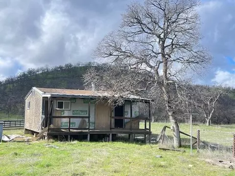3210 Perla Rd, Igo, CA 96047 photo 8