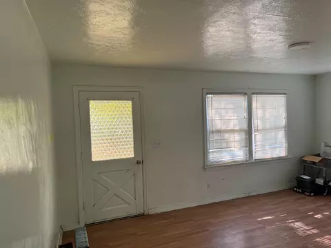 Living - 3203 Veda St, Redding, CA 96001 photo 1 of 3