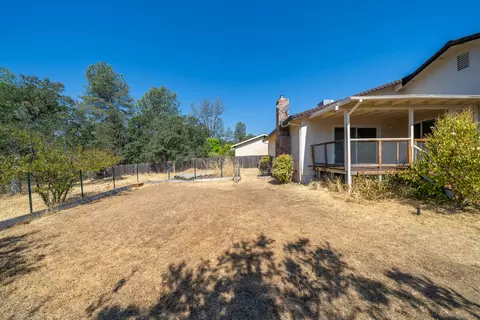 Exterior - 4145 Remington Dr, Redding, CA 96001 photo 2 of 16