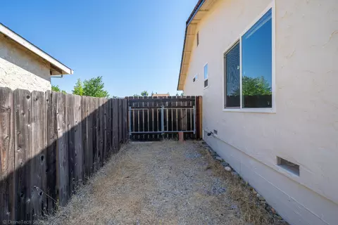 Exterior - 4145 Remington Dr, Redding, CA 96001 photo 16 of 16