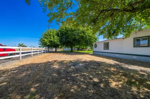 11819 A St, Red Bluff, CA 96080 photo 9