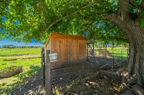 11819 A St, Red Bluff, CA 96080 photo 32