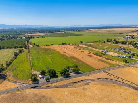11819 A St, Red Bluff, CA 96080 photo 46