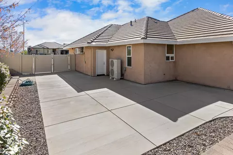 1268 Coggins St, Redding, CA 96003 photo 30