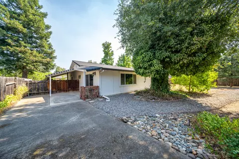 569 Rafael St, Redding, CA 96002 photo 36