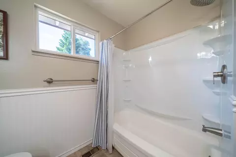 569 Rafael St, Redding, CA 96002 photo 23