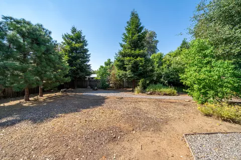 569 Rafael St, Redding, CA 96002 photo 39