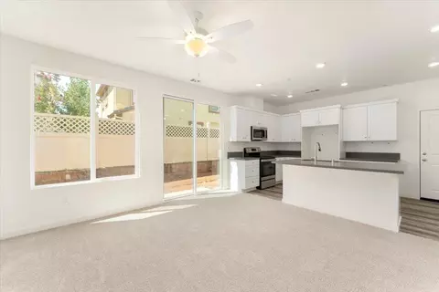 Living - 2277 Milano Trl, Redding, CA 96003 photo 3 of 5