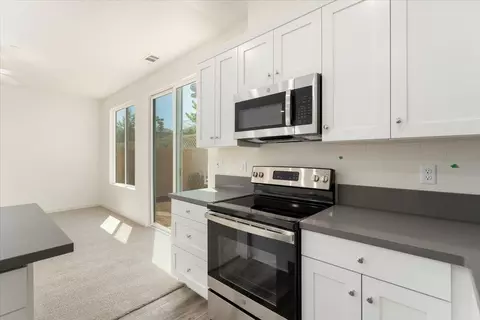 Kitchen - 2277 Milano Trl, Redding, CA 96003 photo 3 of 4