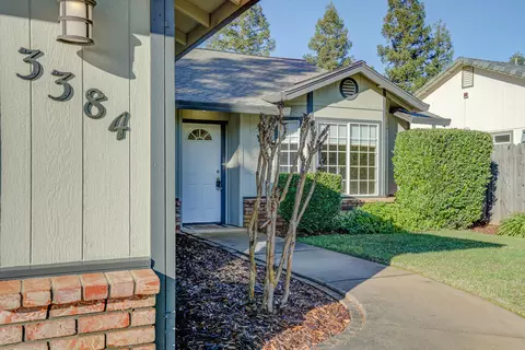 3384 Billings Dr, Redding, CA 96002 photo 2