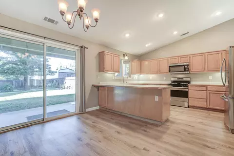 3384 Billings Dr, Redding, CA 96002 photo 10