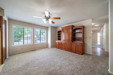 Living - 870 Sunriver Ln, Redding, CA 96001 photo 6 of 6