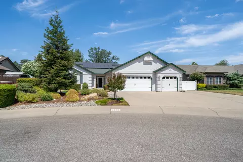 1600 Galway Dr, Redding, CA 96001