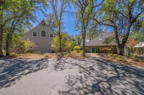 15745 Montgomery Ranch Rd, Redding, CA 96001