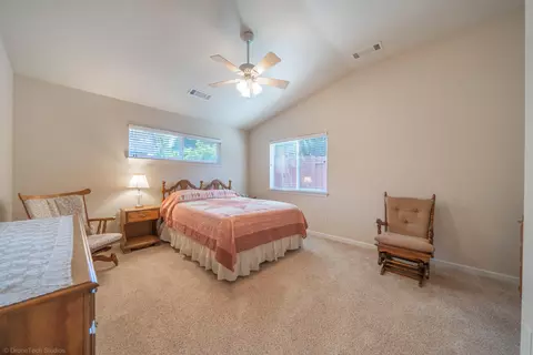 1385 Bully Choop Trl, Redding, CA 96003 photo 12